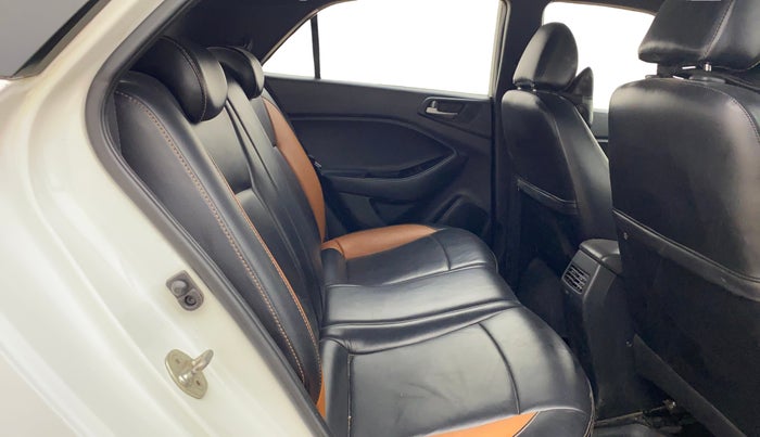 2017 Hyundai Elite i20 ASTA 1.2 DUAL TONE, Petrol, Manual, 50,403 km, Right Side Rear Door Cabin