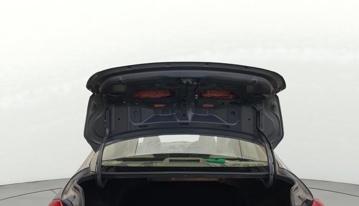 2016 Maruti Ciaz VXI, Petrol, Manual, 25,898 km, Boot Door Open