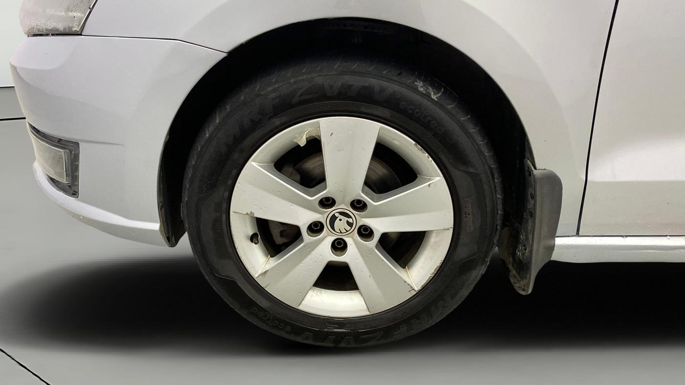 2021 Skoda Rapid AMBITION AT TSI, Petrol, Automatic, 1,11,308 km, Left Front Wheel