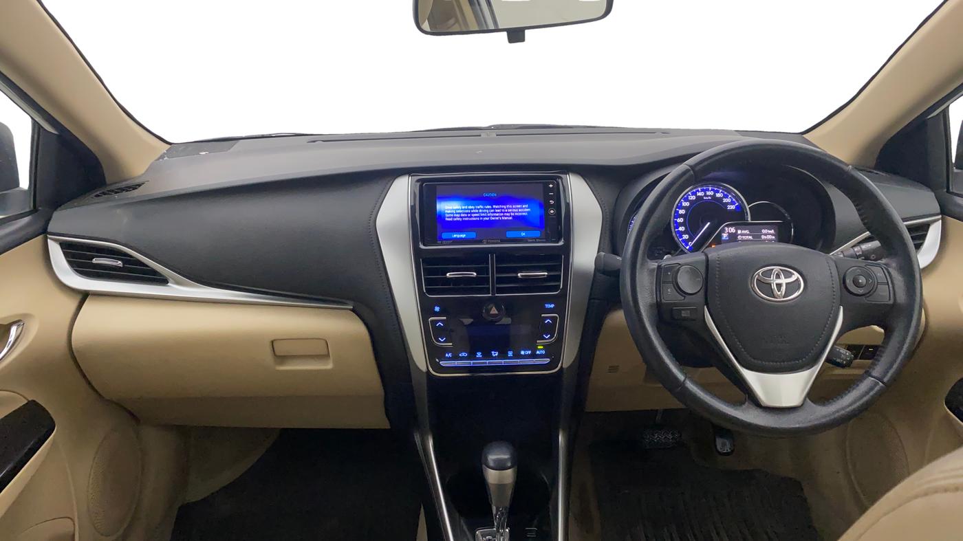2018 Toyota YARIS VX CVT, Petrol, Automatic, 37,065 km, Dashboard