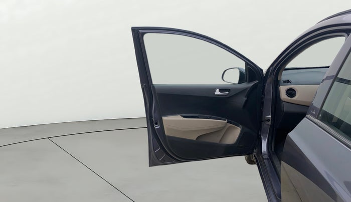 2017 Hyundai Grand i10 SPORTZ (O) AT 1.2 KAPPA VTVT, Petrol, Automatic, 31,331 km, LHS Front Door