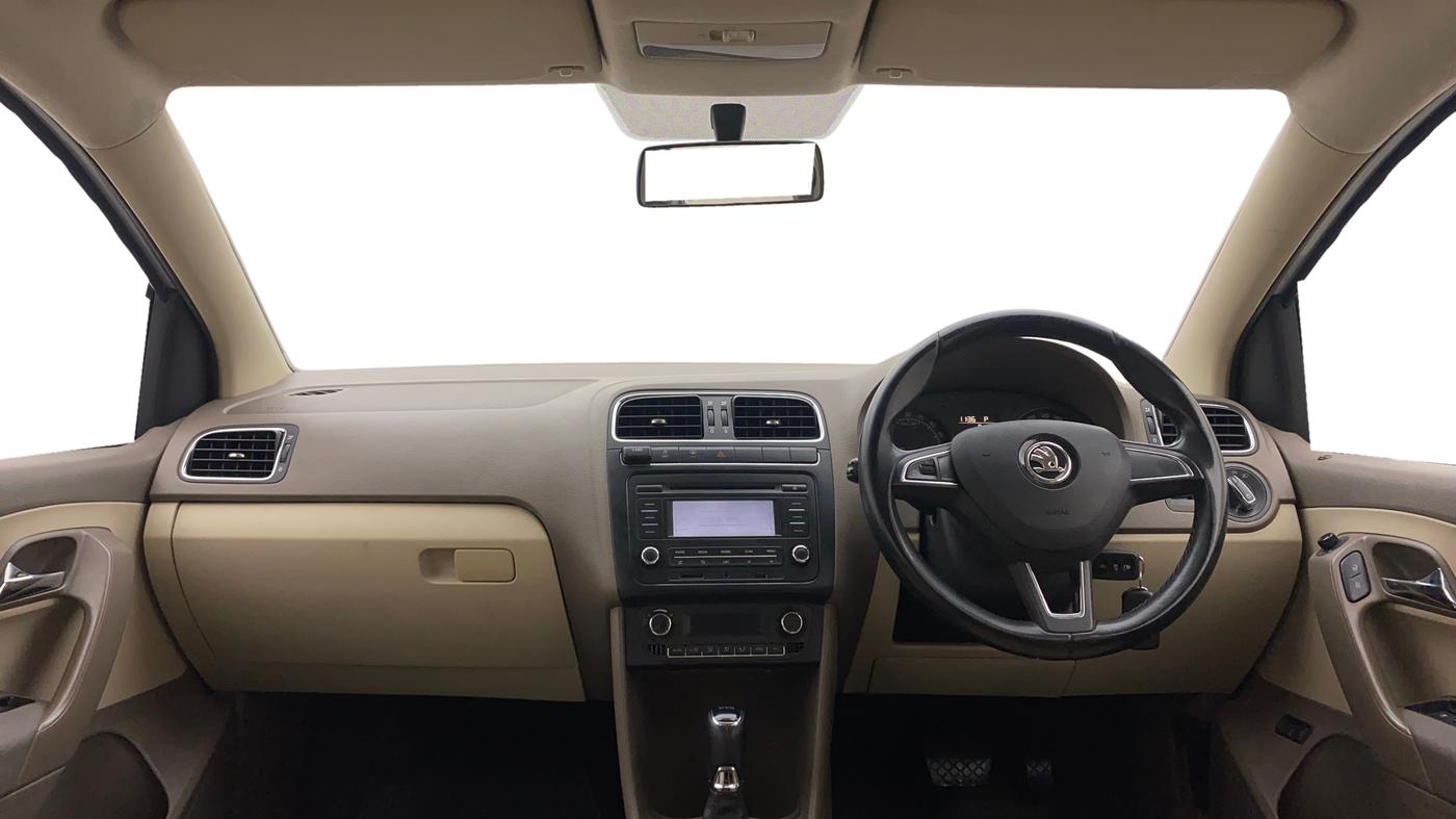2014 Skoda Rapid 1.5 TDI CR ELEGANCE AT, Diesel, Automatic, 49,586 km, Dashboard