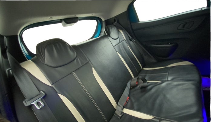 2022 Renault Kwid RXT 1.0 AMT, Petrol, Automatic, 18,072 km, Right Side Rear Door Cabin