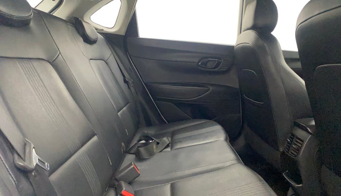 2021 Hyundai NEW I20 SPORTZ 1.0T GDI IMT, Petrol, Manual, 84,622 km, Right Side Rear Door Cabin