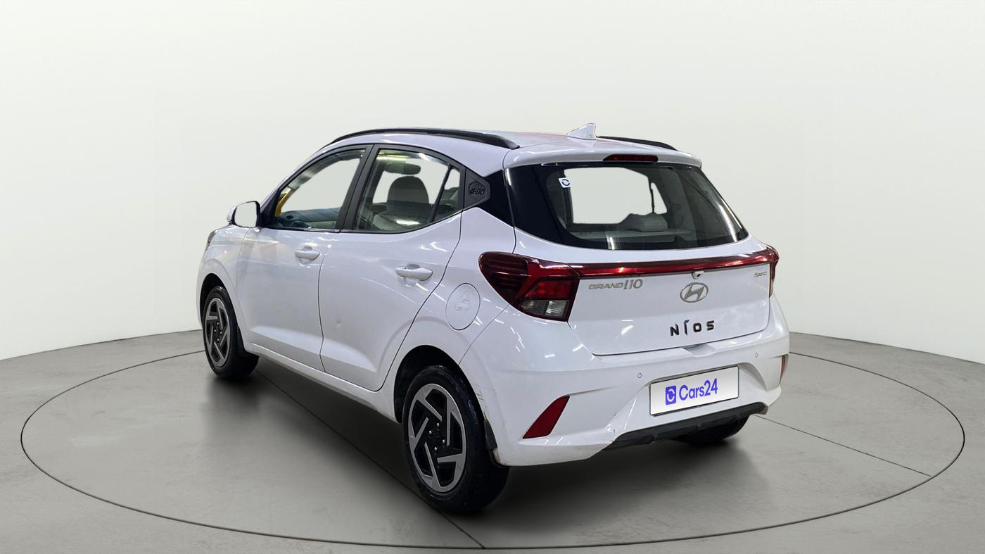 2024 Hyundai GRAND I10 NIOS SPORTZ AMT 1.2 KAPPA VTVT, Petrol, Automatic, 33,844 km, Left Back Diagonal