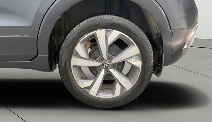 2022 Volkswagen TAIGUN TOPLINE 1.0 TSI MT, Petrol, Manual, 33,574 km, Left Rear Wheel