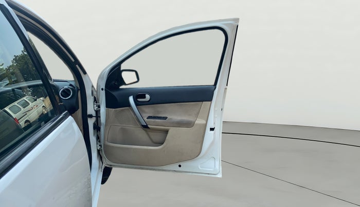 2012 Ford Fiesta TITANIUM DIESEL, Diesel, Manual, 67,185 km, RHS Front Door