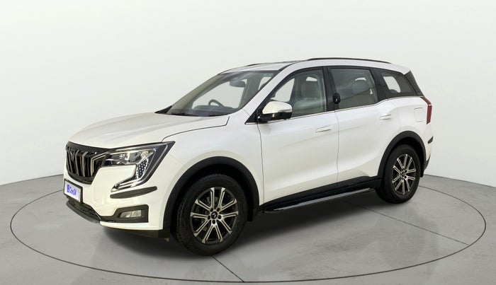 2024 Mahindra XUV700 AX 7 LUXURY P AT 7 STR, Petrol, Automatic, 24,946 km, Left Front Diagonal