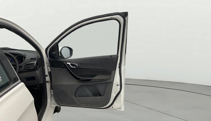 2017 Tata TIGOR XZ (O) PETROL, Petrol, Manual, 54,681 km, RHS Front Door