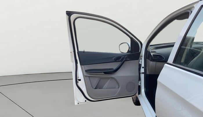 2018 Tata Tiago XT PETROL, CNG, Manual, 77,648 km, LHS Front Door