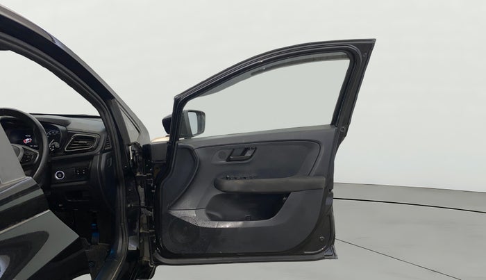 2023 Tata ALTROZ XZ Plus (S) Dark Edition, Petrol, Manual, 9,701 km, RHS Front Door