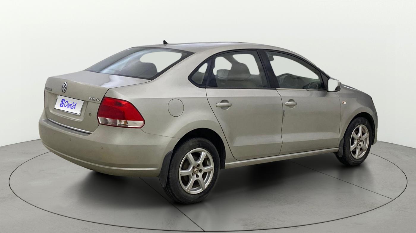 2012 Volkswagen Vento HIGHLINE 1.6 MPI, Petrol, Manual, 54,950 km, Right Back Diagonal