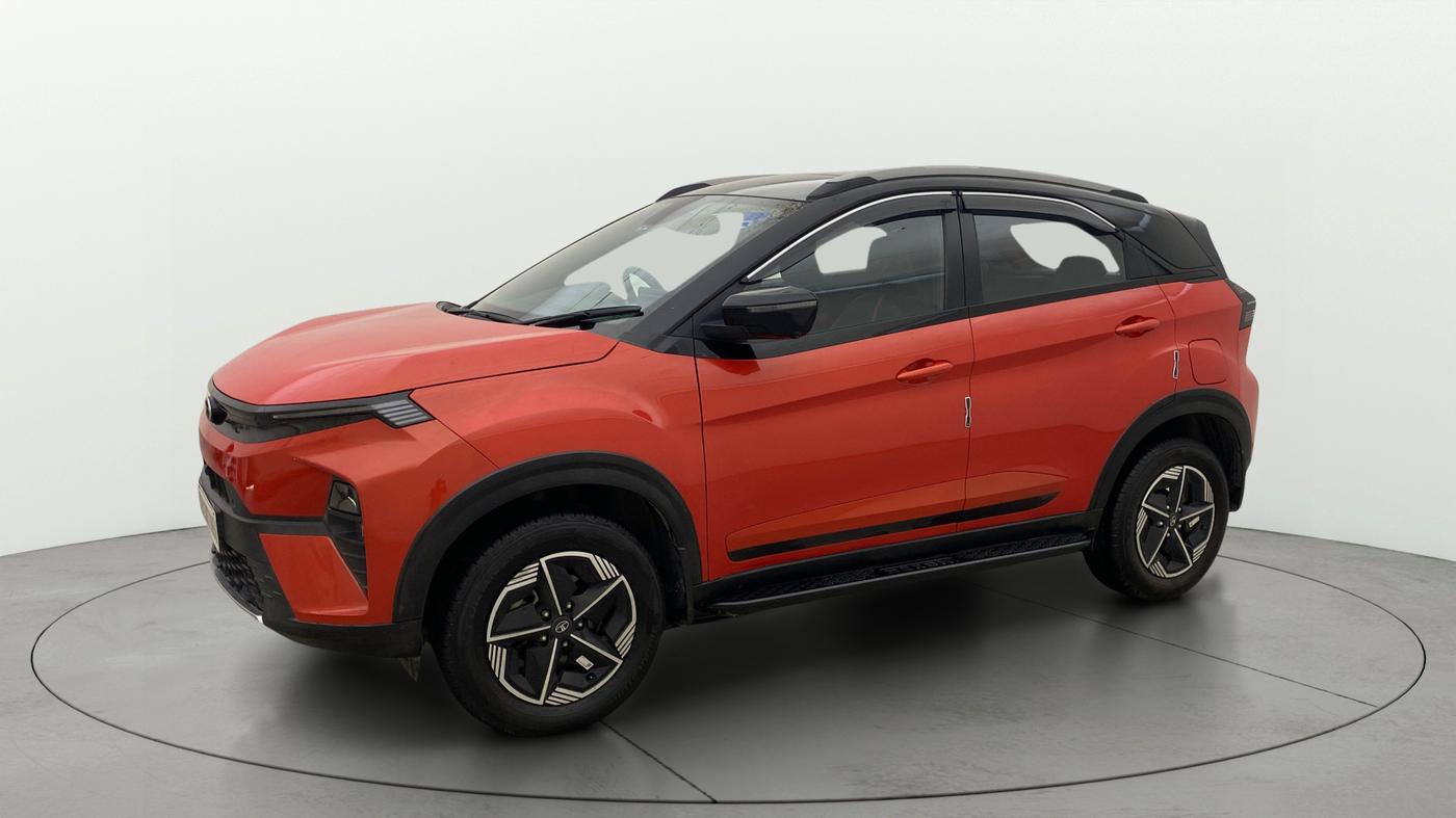 2024 Tata NEXON FEARLESS SUNROOF DUAL TONE 1.2 PETROL, Petrol, Manual, 5,972 km, Left Front Diagonal