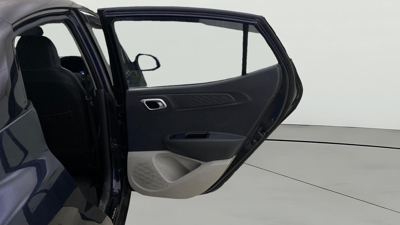 2023 Hyundai AURA SX 1.2 CNG, CNG, Manual, 31,633 km, RHS Rear Door