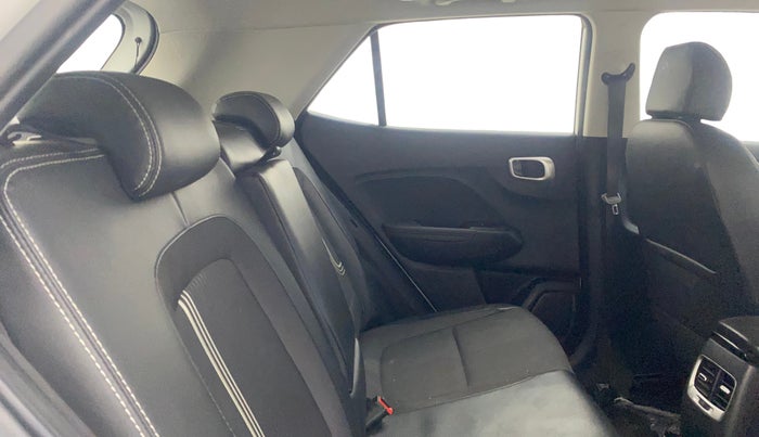 2021 Hyundai VENUE SX 1.0 (O) TURBO IMT, Petrol, Manual, 30,184 km, Right Side Rear Door Cabin