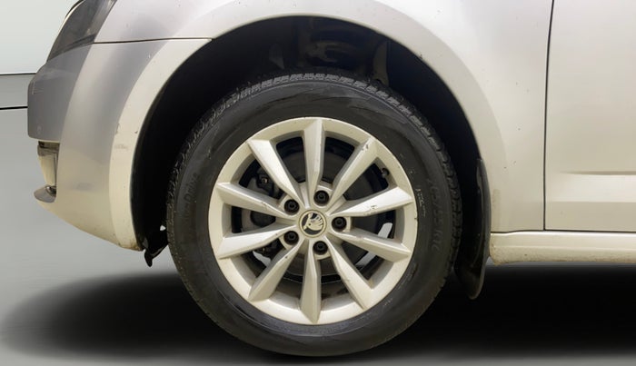 2016 Skoda Octavia 2.0 TDI CR STYLE PLUS AT, Diesel, Automatic, 60,469 km, Left Front Wheel