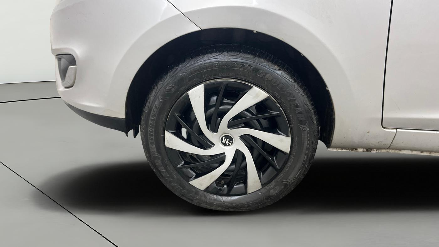 2015 Tata Zest XM PETROL, CNG, Manual, 79,089 km, Left Front Wheel