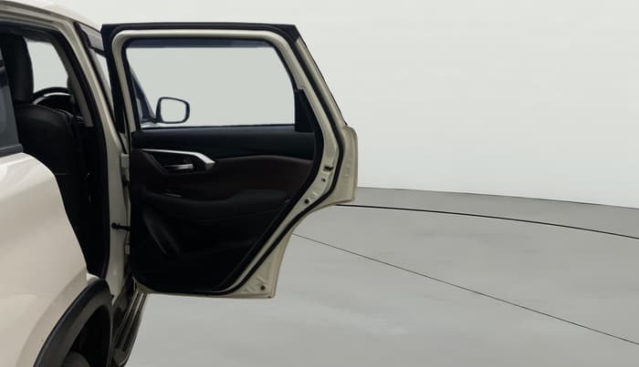 2023 Maruti Grand Vitara DELTA SMART HYBRID AT, Petrol, Automatic, 56,083 km, RHS Rear Door