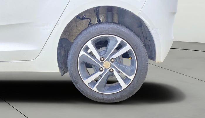 2023 Tata ALTROZ XZ CNG, CNG, Manual, 37,900 km, Left Rear Wheel