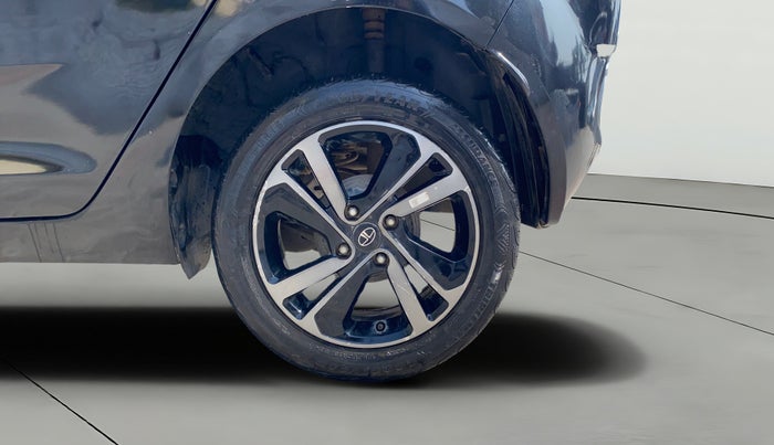 2021 Tata ALTROZ XZ PLUS PETROL DARK EDITION, Petrol, Manual, 40,036 km, Left Rear Wheel