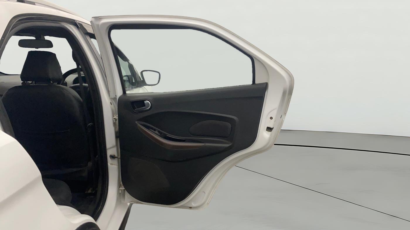 2019 Ford FREESTYLE TITANIUM 1.2 PETROL, Petrol, Manual, 1,22,069 km, RHS Rear Door