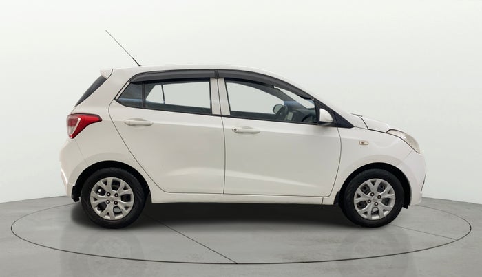 2015 Hyundai Grand i10 MAGNA 1.2 KAPPA VTVT, CNG, Manual, 1,13,214 km, Right Side View