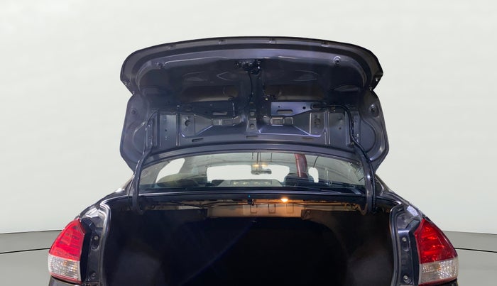 2016 Maruti Ciaz VXI, Petrol, Manual, 87,836 km, Boot Door Open