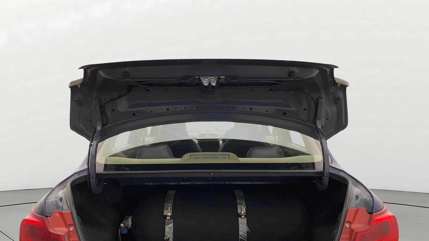 2020 Maruti Dzire LXI, CNG, Manual, 32,076 km, Boot Door Open