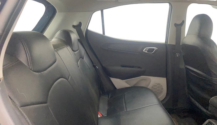 2020 Hyundai GRAND I10 NIOS SPORTZ AMT 1.2 KAPPA VTVT, Petrol, Automatic, 1,02,592 km, Right Side Rear Door Cabin