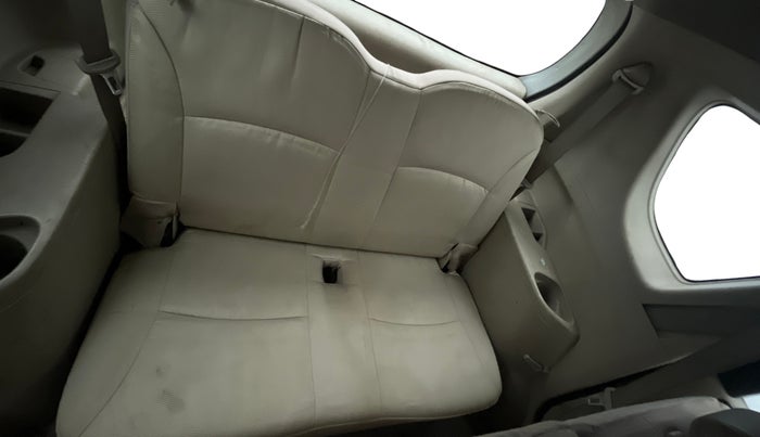 2017 Maruti Ertiga VXI CNG, CNG, Manual, 1,23,055 km, Third Seat Row ( optional )