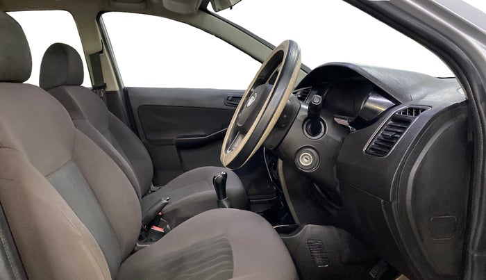 2016 Tata Bolt XM REVOTRON, Petrol, Manual, 37,267 km, Right Side Front Door Cabin