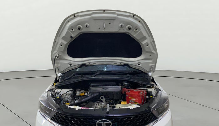 2022 Tata Tiago XT CNG, CNG, Manual, 14,186 km, Open Bonet
