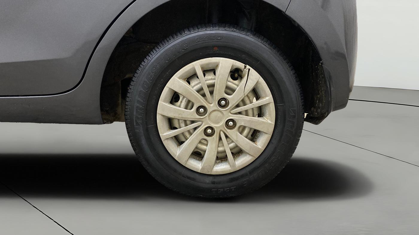 2022 Hyundai NEW SANTRO MAGNA, Petrol, Manual, 77,265 km, Left Rear Wheel
