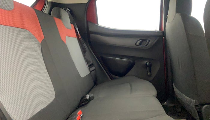 2017 Renault Kwid RXT 1.0 AMT, Petrol, Automatic, 44,724 km, Right Side Rear Door Cabin