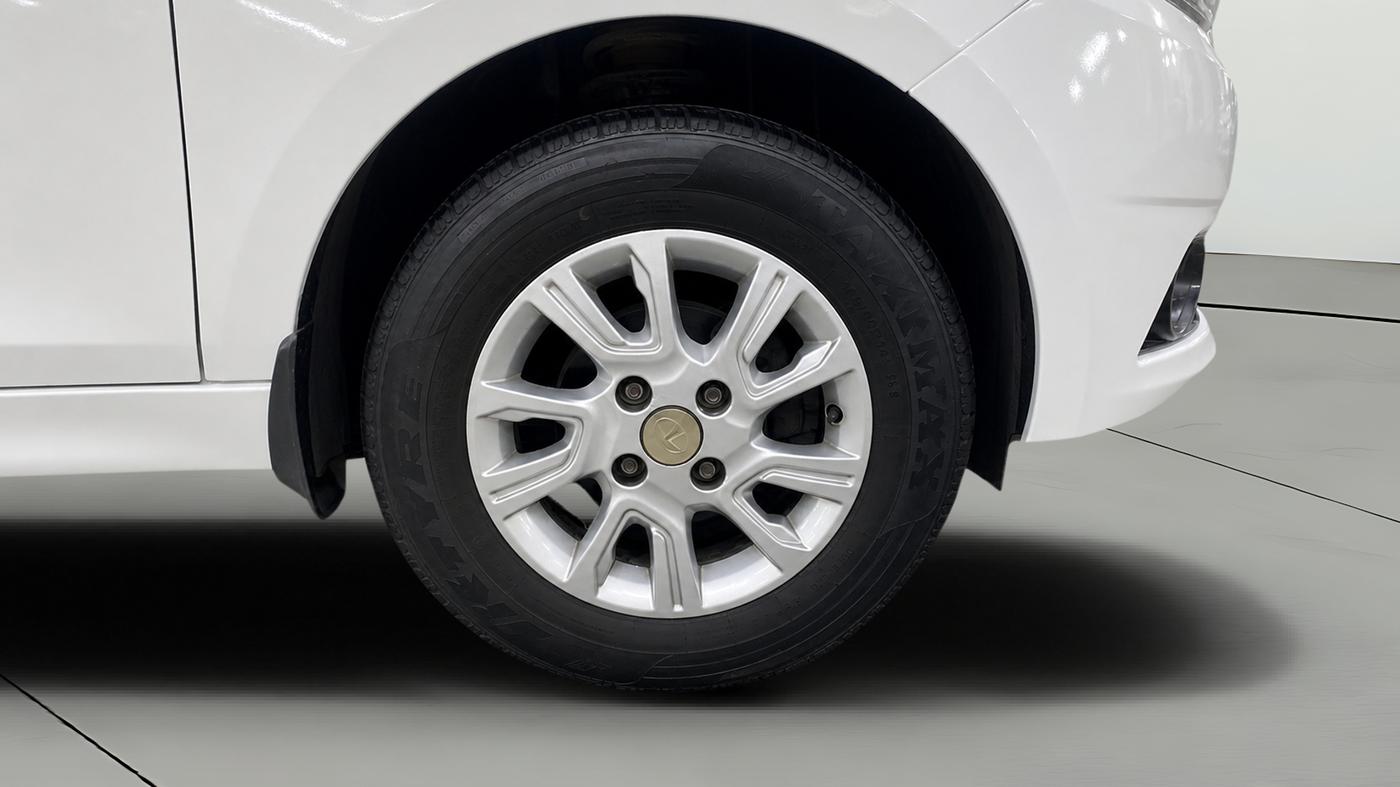 2016 Tata Tiago XZ PETROL, Petrol, Manual, 68,382 km, Right Front Wheel