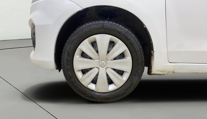 2016 Maruti Ertiga VXI, CNG, Manual, 69,787 km, Left Front Wheel