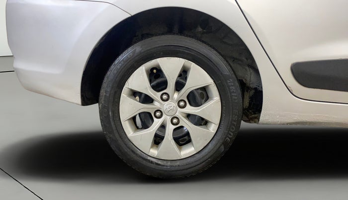 2015 Hyundai Xcent S 1.2, Petrol, Manual, 79,728 km, Right Rear Wheel