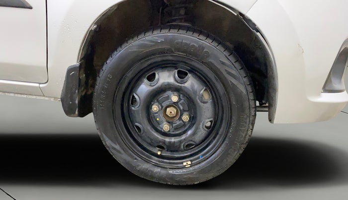 2016 Maruti Alto K10 VXI, Petrol, Manual, 85,333 km, Right Front Wheel
