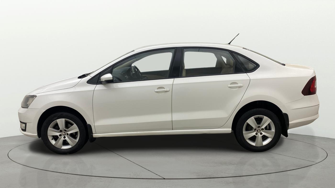 2017 Skoda Rapid AMBITION 1.5 TDI, Diesel, Manual, 1,03,317 km, Left Side