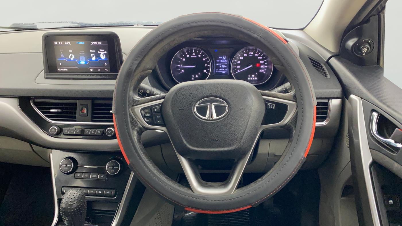 2018 Tata NEXON XZA PLUS DIESEL DUAL TONE, Diesel, Automatic, 1,34,209 km, Steering Wheel Close Up