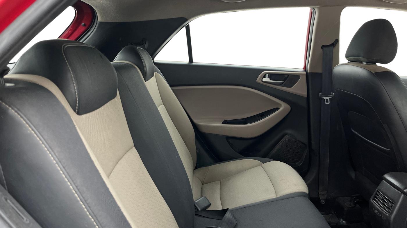 2015 Hyundai Elite i20 MAGNA 1.2, Petrol, Manual, 40,256 km, Right Side Rear Door Cabin