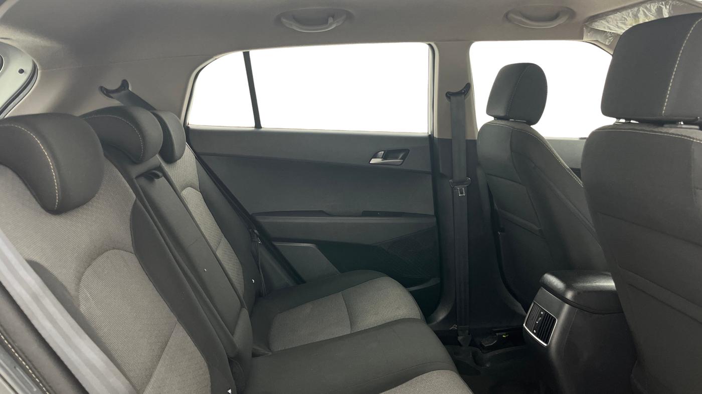 2017 Hyundai Creta SX PLUS AT 1.6 DIESEL, Diesel, Automatic, 1,11,642 km, Right Side Rear Door Cabin