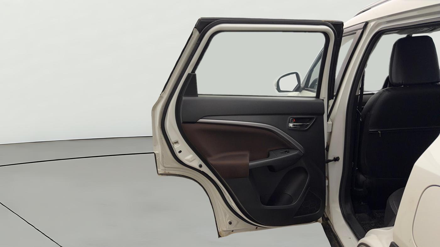 2023 Maruti BREZZA ZXI AT SMART HYBRID, Petrol, Automatic, 4,506 km, LHS Rear Door