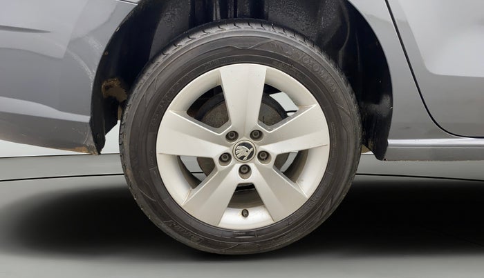 2018 Skoda Rapid AMBITION 1.5 TDI, Diesel, Manual, 75,807 km, Right Rear Wheel