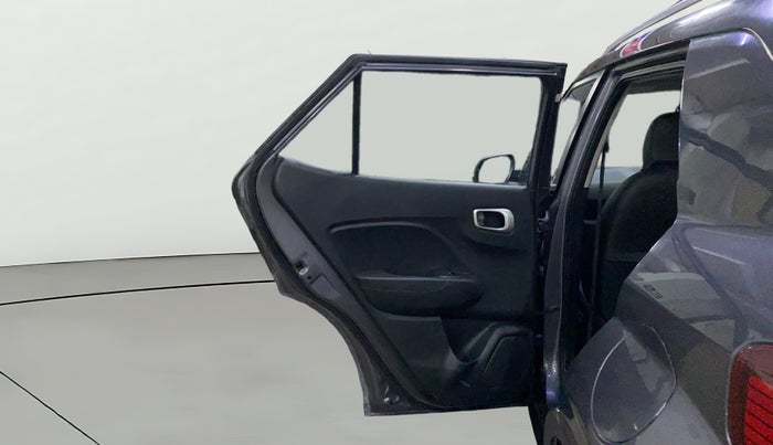 2019 Hyundai VENUE SX 1.4 CRDI, Diesel, Manual, 1,32,156 km, LHS Rear Door