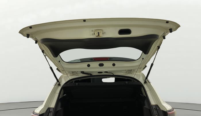 2023 Maruti Grand Vitara ALPHA SMART HYBRID AT, Petrol, Automatic, 14,791 km, Boot Door Open