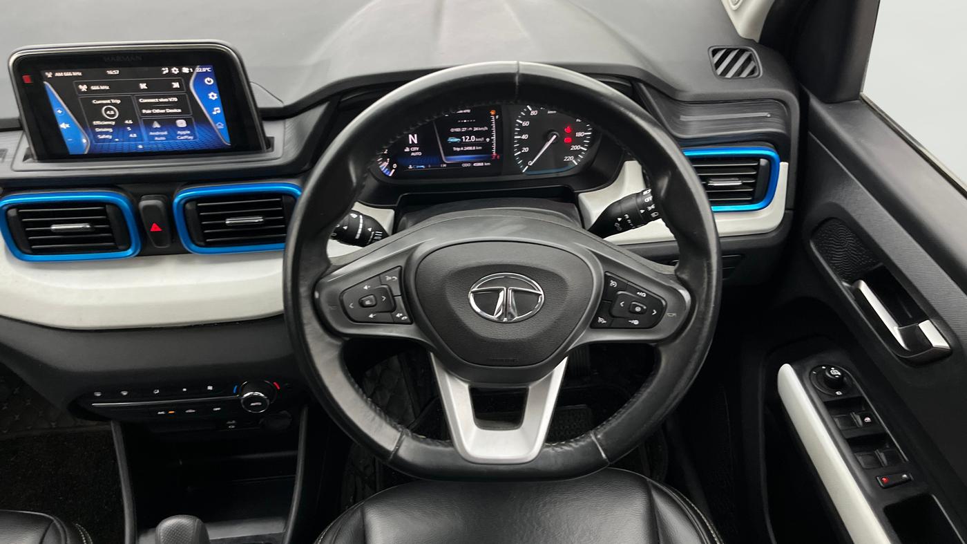 2021 Tata PUNCH CREATIVE  AMT, Petrol, Automatic, 45,868 km, Steering Wheel Close Up