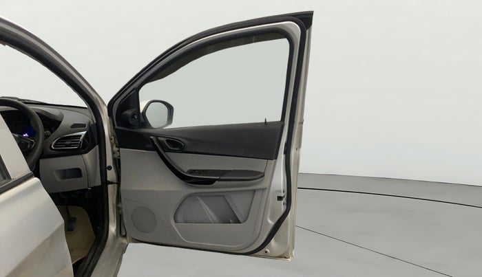 2020 Tata Tiago XT PETROL, Petrol, Manual, 38,032 km, RHS Front Door