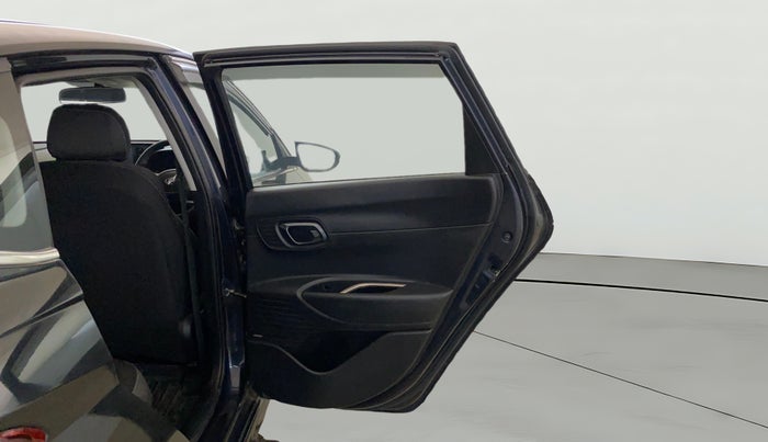 2022 Hyundai NEW I20 ASTA 1.2 MT, Petrol, Manual, 29,690 km, RHS Rear Door