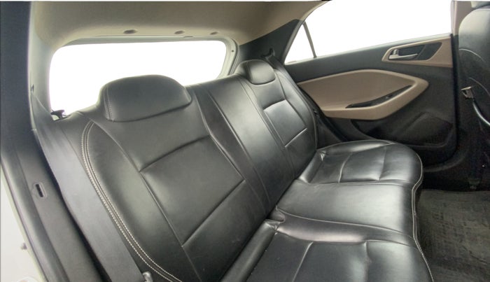 2015 Hyundai Elite i20 SPORTZ 1.2, Petrol, Manual, 93,408 km, Right Side Rear Door Cabin